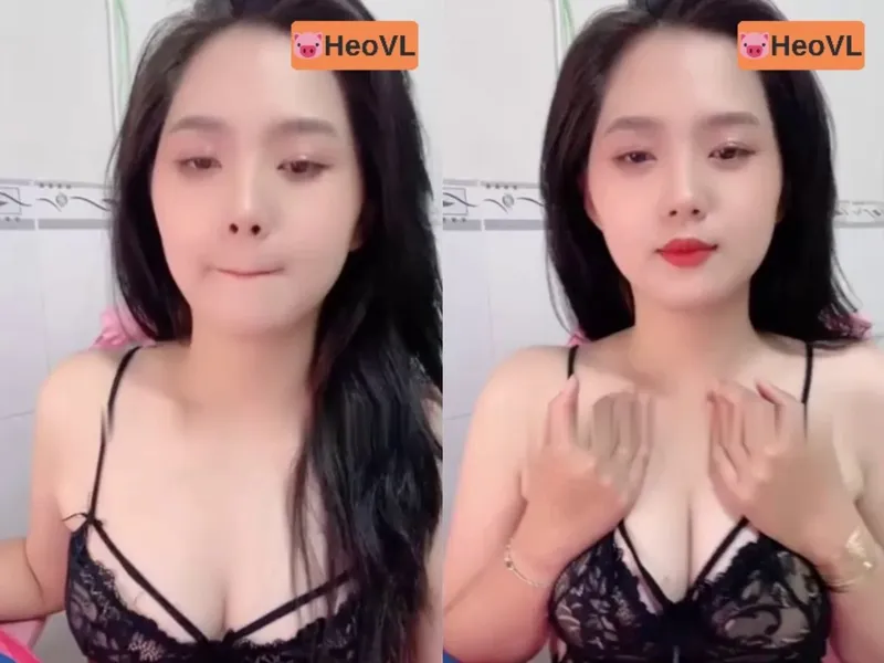 Con ghệ răng khểnh khoe chim tròn trắng